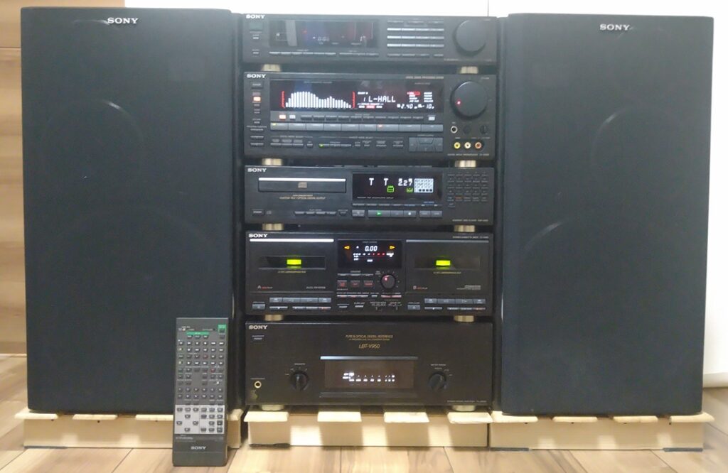 SONY コンパクトステレオシステム　Liberty LBT-V950
